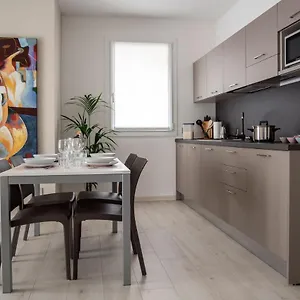  Apartament Camelot Red -