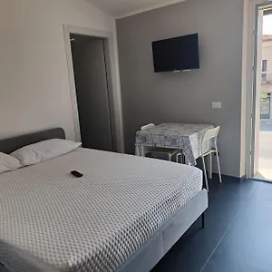 Flat 1 Balcone Apartamento