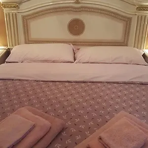Bed & Breakfast In Arena L' Opera, Verona